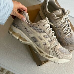 Asics Gel Kayano 14 'Simply Taupe
Oatmeal'